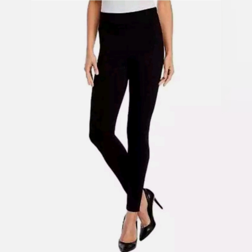 ROMEO & JULIET COUTURE black Ponte leggings size medium.